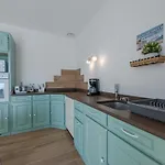 Pine's Mansion-1 By Interhome Lejlighed *