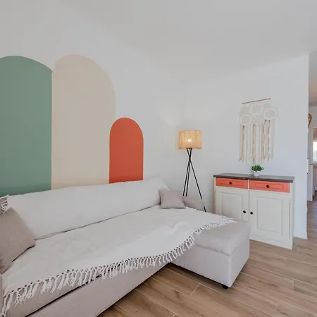 Apartamento Pine's Mansion-1 By Interhome *