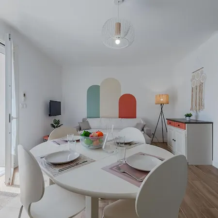 Daire Pine's Mansion-1 By Interhome