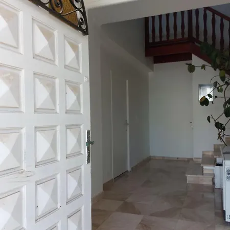 Pine's Mansion-1 By Interhome Apartment